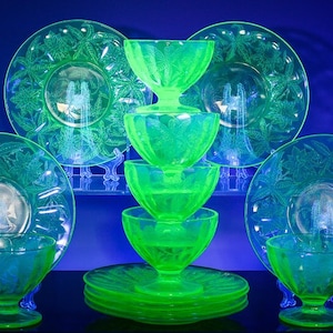 Your Choice Antique JEANNETTE Poinsettia Floral Green Vaseline Uranium Glass Sherbet Glasses Side Plates | Rare Collectible Pattern | Glows