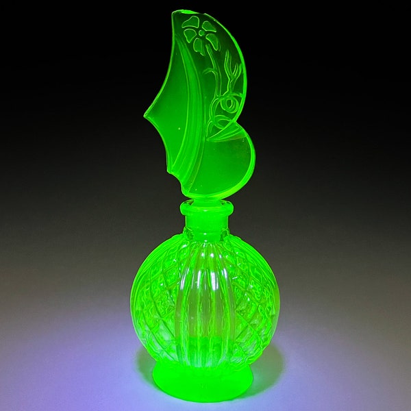 Very Rare Antique c1930s Green Depression Uranium Vaseline Glass Cross Cut Etched Flower Floral Condiment Perfume Bottle | Fine Look GLOWS!