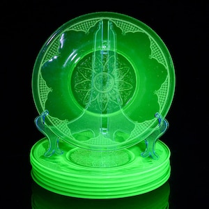 Priced Per Piece | Rare Antique c1930s Anchor Hocking Cathedral Green Vaseline Depression Uranium Glass Plates | Hard To Find Pattern GLOWS