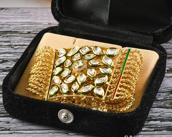 Gorgeous High Quality Unsigned Vintage Gold Tone Enamel Chunky Cuff Bracelet