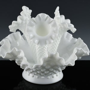 Superb Vintage Fenton Hobnail Three Horn Epergne Milk Glass Flower Vase Bowl | Great Example | Excellent Condition | Great Gift