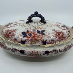 Late Mayers Covered Serving Dish