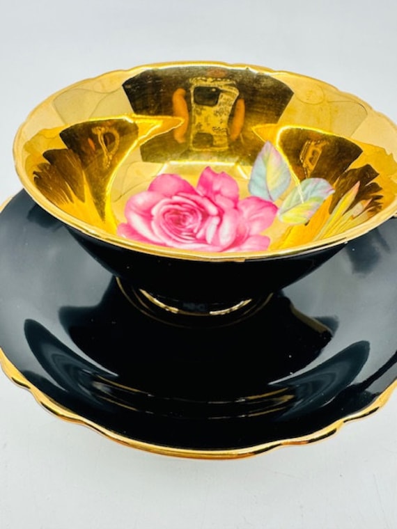 PARAGON パラゴン Cabbage Rose キャベツローズ ティーカップ＆ソーサー 1客 バラ 薔薇 希少 レア SC7971P1 パラゴン PARAGON Cabbage Rose キャベツローズ ティーカップ