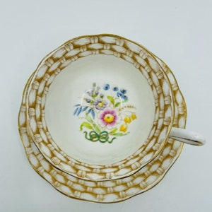 Royal Albert Basket Weave Xícara de chá e pires pintados à mão