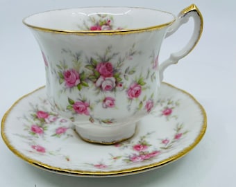Taza de té y platillo Paragon Victoriana Rose