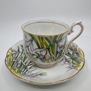 Royal Albert Flower of the Month series - snowdrops no. 1
