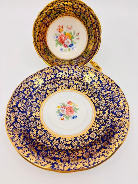エインズレイ コバルトブルー＆ゴールド ティーカップ＆ソーサー (C878