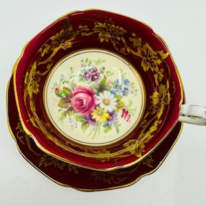 Stunning Paragon Red and Gold Floral Bouquet Teacup and Saucer
