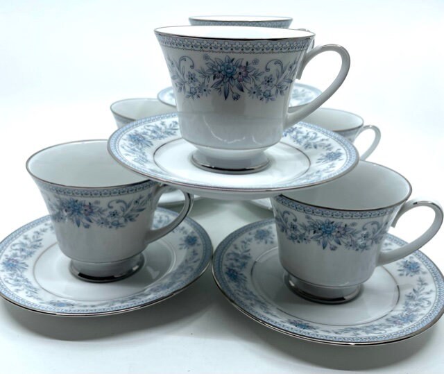 Noritake blue hill clearance china