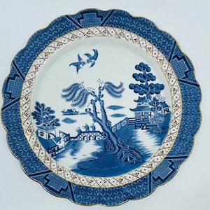 2 Booths Royal Doulton Real Old Willow Dinner plates. The Majestic Collection