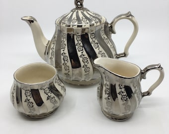 Paragon Double Warrant Tea Set Including Teapot Creamer