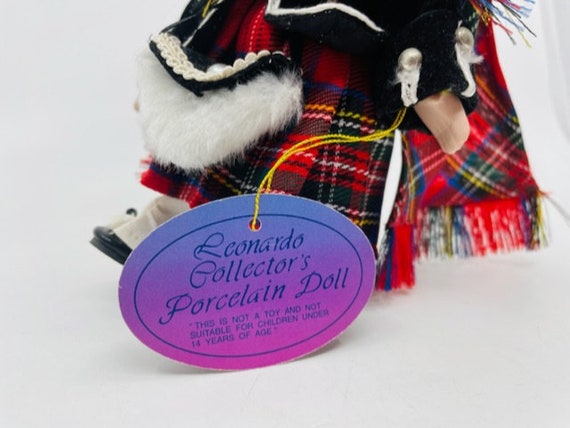 Leonardo Collectors Porcelain Doll the Piper on Stand - Etsy Norway