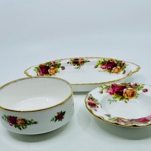 Royal Albert Old Country Roses - Set of 3 fancy small dishes