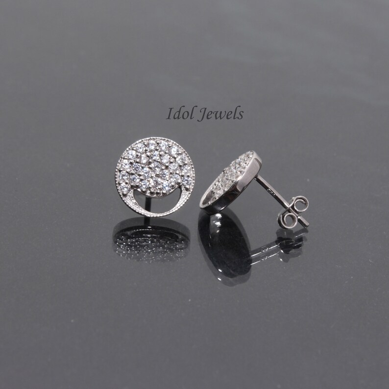 Glowing Wedding CZ Round Earring-Cubic Zirconia Stud-White Stud-Bridal Earring-Mother of Bride Jewelry-Wedding Earring for Bride-Gift Her