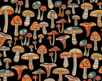 Paddenstoelstof - Oranje, gele en groene paddenstoelen met patroon op zwart - Quiltstof van 100% katoen