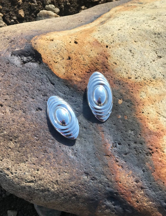 Vintage Mexican Silver Oval Earrings, Mexico 925 /