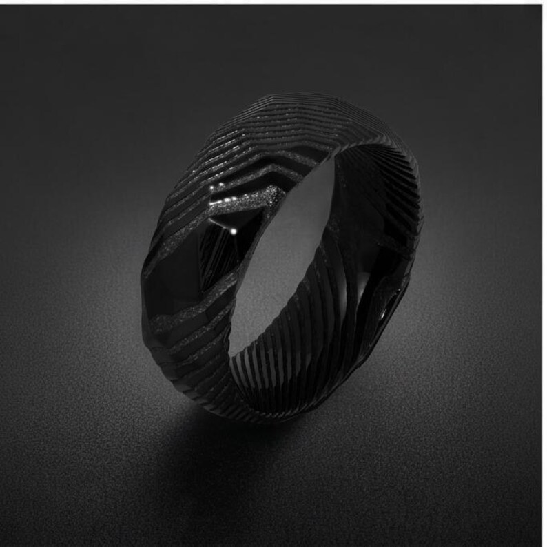 Hammered Black Damascus Ring for Men | Wavy Pattern Statement Ring ~ Mens Black Wedding Band ~ Hammered Black Ring ~ Festival Jewelry image 9