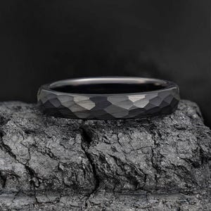 Hammered Black Ring, Black Tungsten Ring, Statement Promise Engagement Anniversary Gift, Women&#39;s & Men&#39;s Wedding Band, Personalized Ring