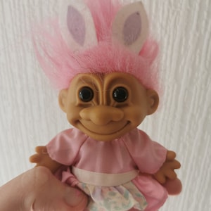 Retro Russ bunny troll