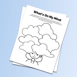 Puede incluir: Hoja de trabajo imprimible en blanco y negro con el texto "What's On My Mind". La hoja de trabajo presenta a un personaje de dibujos animados con nubes sobre su cabeza. Las nubes están en blanco para escribir o dibujar.