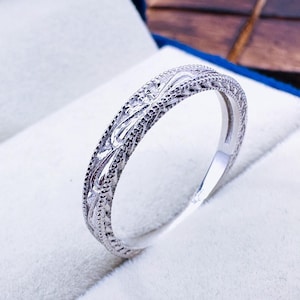 Vintage Filigree 14k White Gold Wedding Band: Art Deco Ring