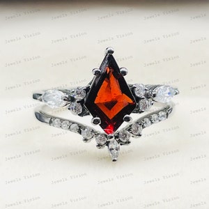 Unique Kite Shaped Red Garnet Engagement Ring Set,Promise Ring, Wedding Ring, Bridal Ring,January Birthstone Ring,Anniversary Gift For Her