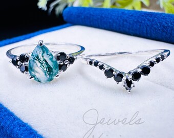 Gothic Black Gold Pear Moss Agate Engagement Ring Set Art Deco Bridal Set Nature Inspired Gemstone Cluster Promise Wedding Ring