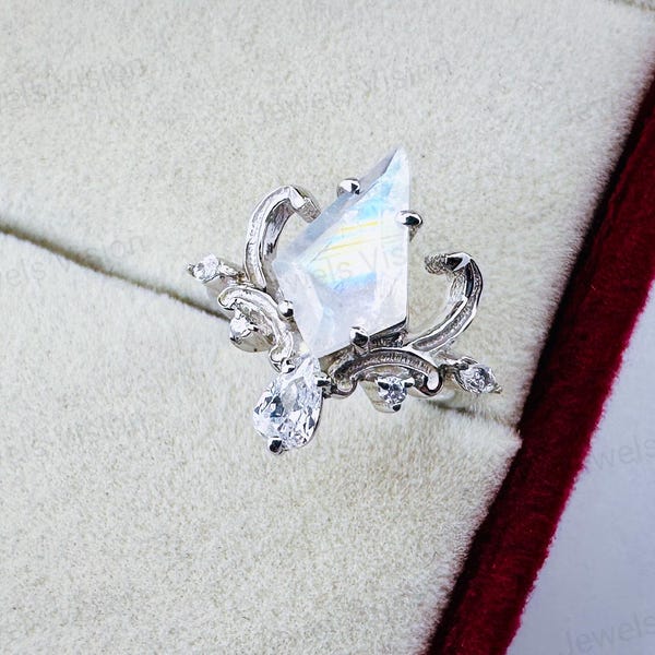 Anillo de piedra lunar arcoíris natural - Anillo vintage de plata de ley - Gema talla cometa - Anillo de promesa para ella - Regalo de aniversario - Anillo de compromiso