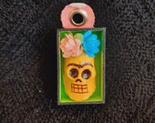 Mini Mexican Diorama box features Friďa face