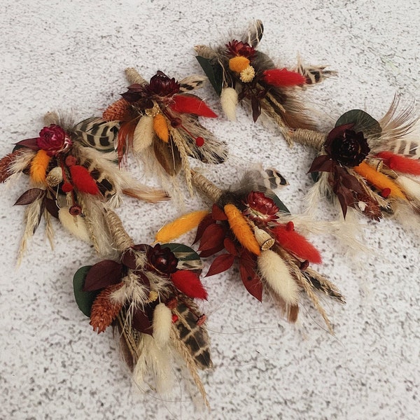 Rustic dried flower wedding boutonniere with feathers Boho boutonniere Groom boutonniere and corsage set Eucalyptus boutonniere for wedding