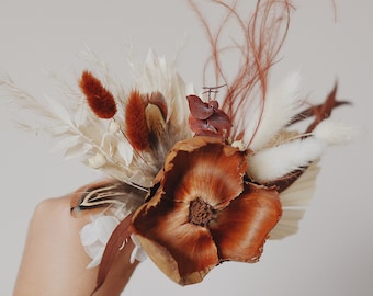 Rustic Dried Flower Cake Topper – Boho Wedding Cake Decor – Dried Floral Arrangement
