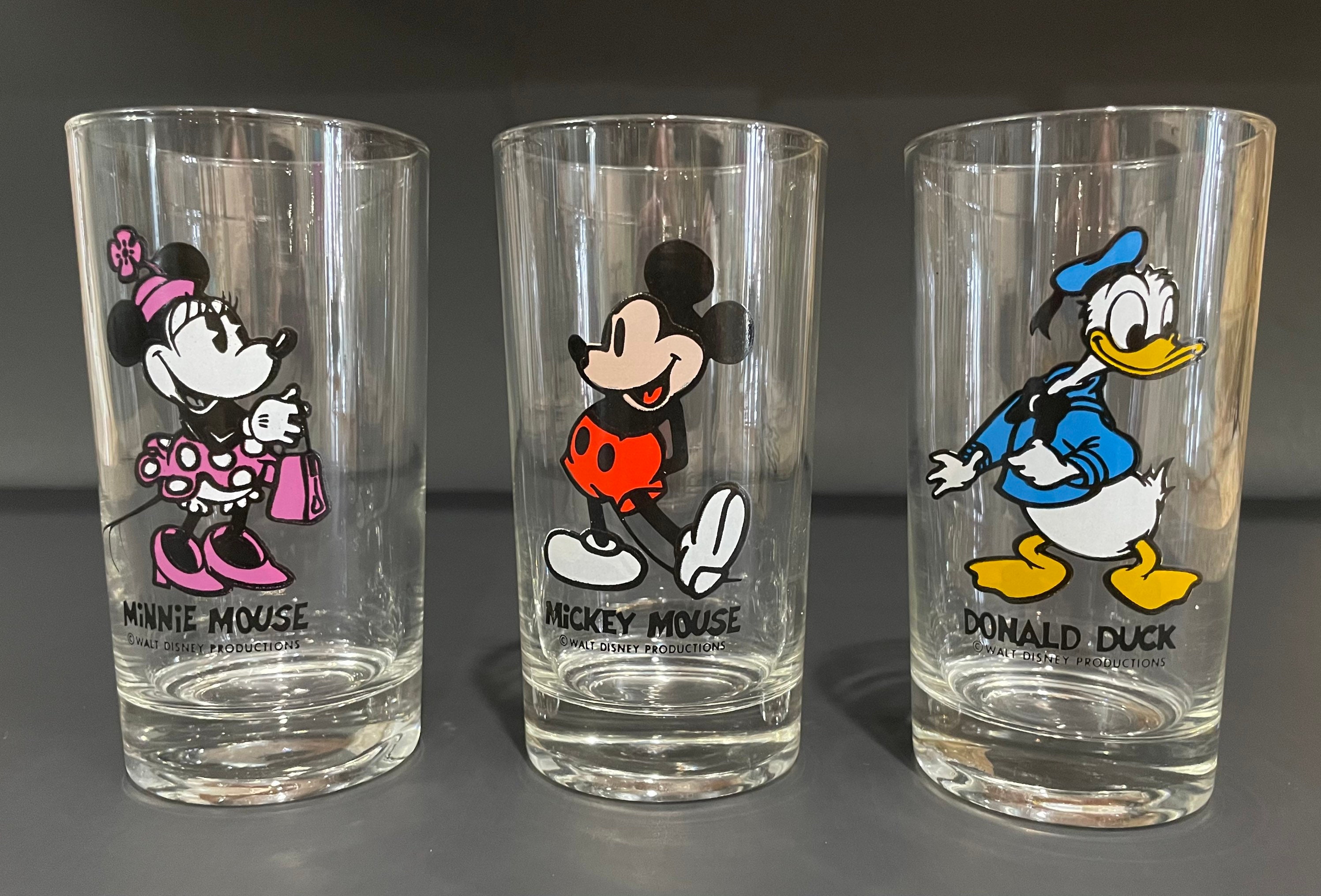 Vintage Minnie Mouse Mickey Mouse and Donald Duck 5 Glasses 