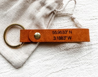 Coördinaten sleutelhanger, gepersonaliseerde lederen sleutelhanger, lederen lus sleutelhanger, 3e verjaardag cadeau voor hem, Moederdag cadeau voor papa UK