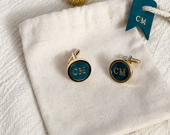 Boutons de manchette en cuir, boutons de manchette personnalisés, cadeau 3e anniversaire en cuir, cadeau personnalisé garçons d'honneur, cadeau marié en cuir, boutons de manchette Royaume-Uni