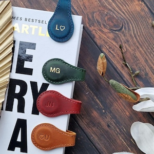 Marcapáginas magnético personalizado de cuero, marcapáginas magnético personalizado grabado, regalo de Navidad, regalo para amantes de los libros