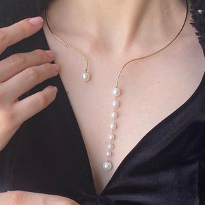 14k Solid Gold Teardrop Pearl Choker Necklace: Elegant Freshwater Pearl