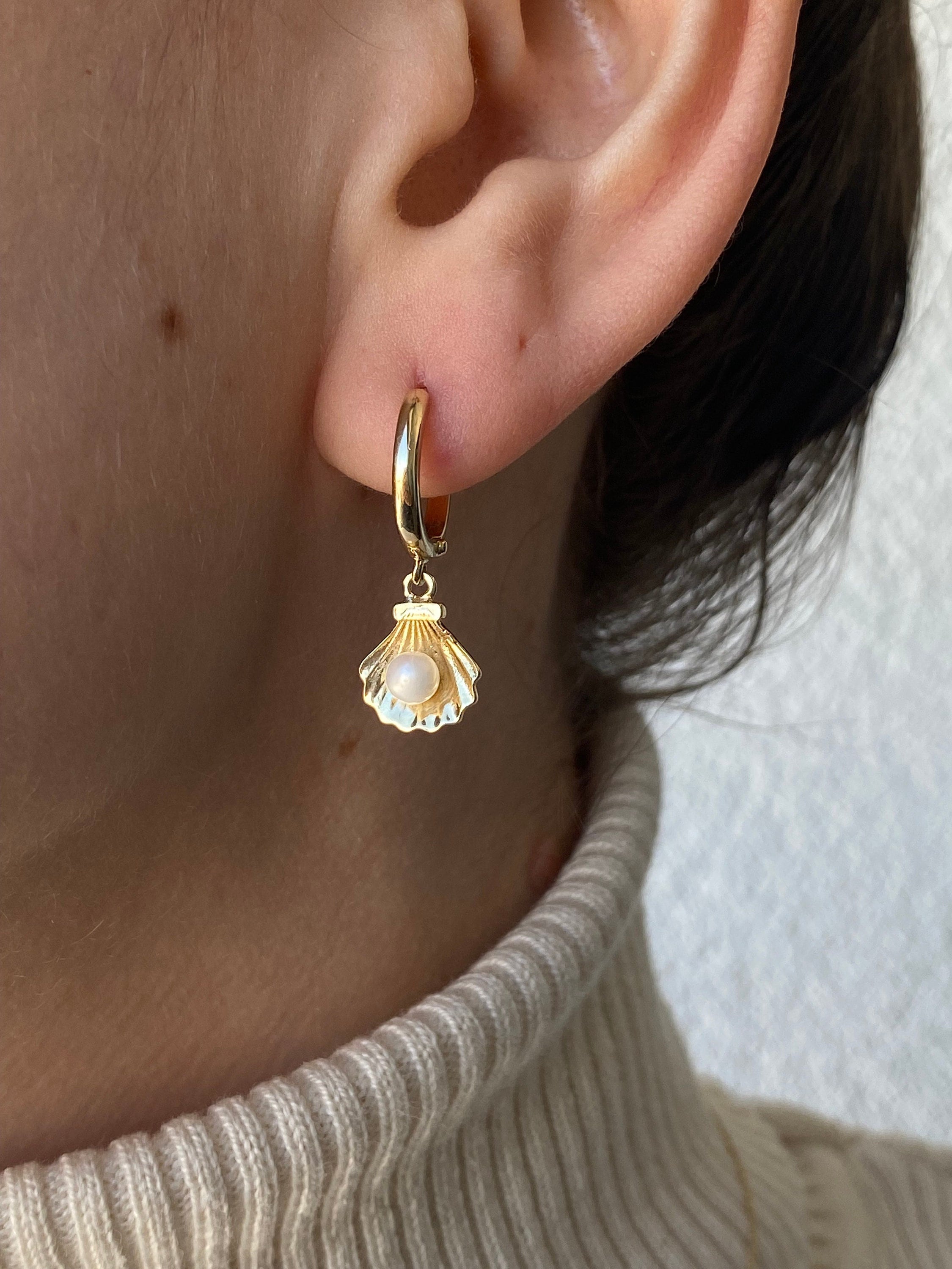 BirinciJewelry 14K Gold Oyster Pearl Earrings Cockle Shell Huggie Earrings Oyster Single White Pearl Shell Earrings Gifts for Her Handmade Jewelry