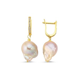 Sterling Silver Baroque Pearl Dangle Earrings: Elegant Freshwater Pearl