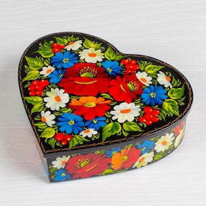 Scatola a forma di cuore dipinta a mano in Ucraina, portagioie, scatola decorativa, grande scatola laccata per gioielli, negozio di articoli da regalo Petrykivka, Ucraina, S121