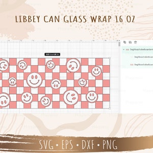Op de afbeelding: Een digitaal ontwerp voor een 473 ml blikglaswikkel met een roze en wit geruit patroon met smileygezichten. Het ontwerp wordt weergegeven op het scherm van een digitaal ontwerpprogramma.