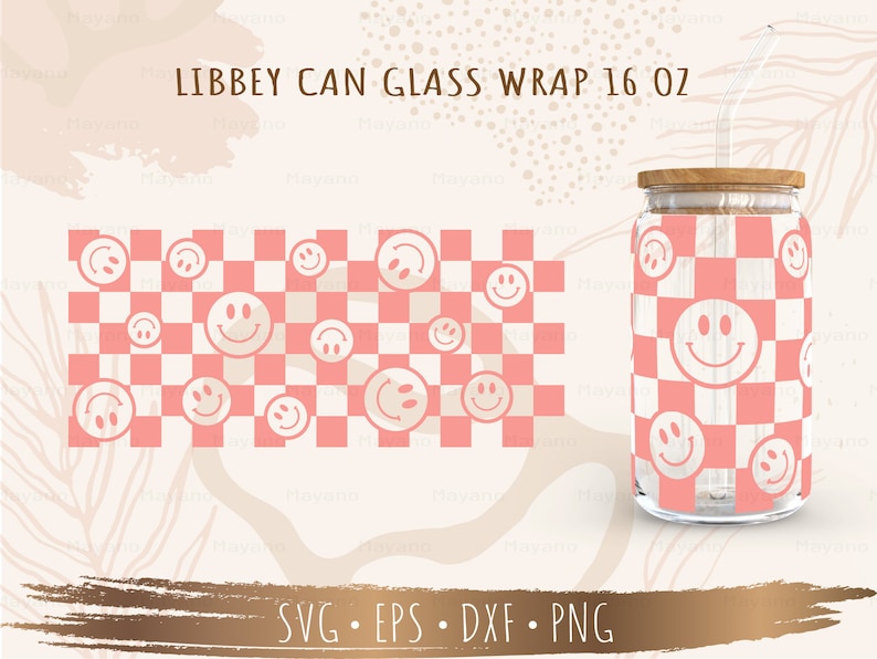 Op de afbeelding: Een roze en wit geruit patroon met smiley-gezichten op een 473 ml glazen blikverpakking. De tekst "LIBBEY CAN GLASS WRAP 16 OZ" staat bovenaan de afbeelding. De tekst "SVG. EPS. DXF. PNG" staat onderaan de afbeelding.