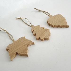 Autumn leaf decorations | autumn decor, fall decorations, oak leaf, sycamore leaf, silver birch leaf, tiered tray decor, ornament, fall