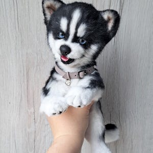 Huskywelpe Realistisches Spielzeug Kuschelhund