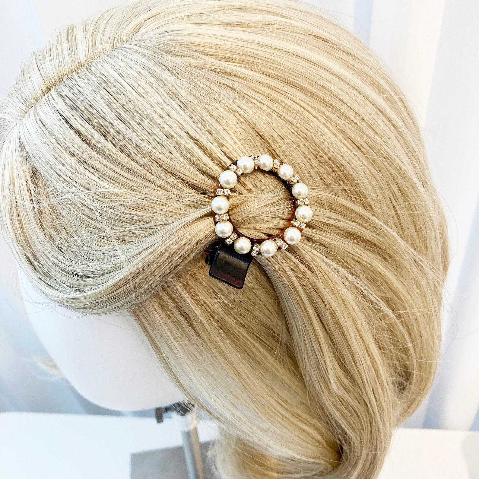 Pearl Rhinestone Decorated Alligator Circle Hair Clip Etsy