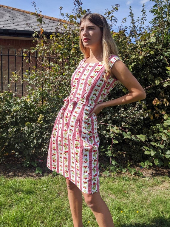 1950s/60s Strawberry Print Vintage Midi Dress Prai