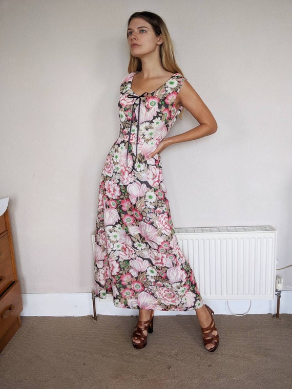 Vintage 70s Maxi Dress Floral William Morris Style