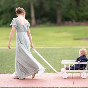Gepersonaliseerde trouwwagen voor baby, Bloemenmeisjeswagen, Houten wandelwagen, Houten wagen voor peuters, Huwelijksgeschenken, Huwelijksdecoraties