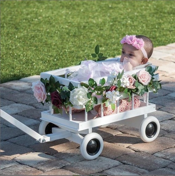Wagon for wedding Eco toys Personalized wooden wedding wagon for baby Wooden wagon for toddlers Flower girl wagon Wooden walker wagon