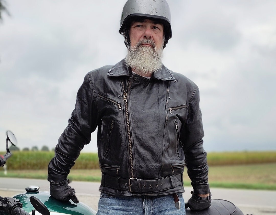 Heavy Old Motorcycle Jacket in Classic Style in L This Heavy Old Motorcycle Jacket in Classic Style in L This