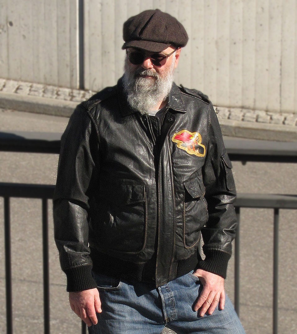 ジャケット・アウター leather type A-2 flight jacket y2k punk Hand-painted A2 Leather Flight Jacket With Pin up and Air